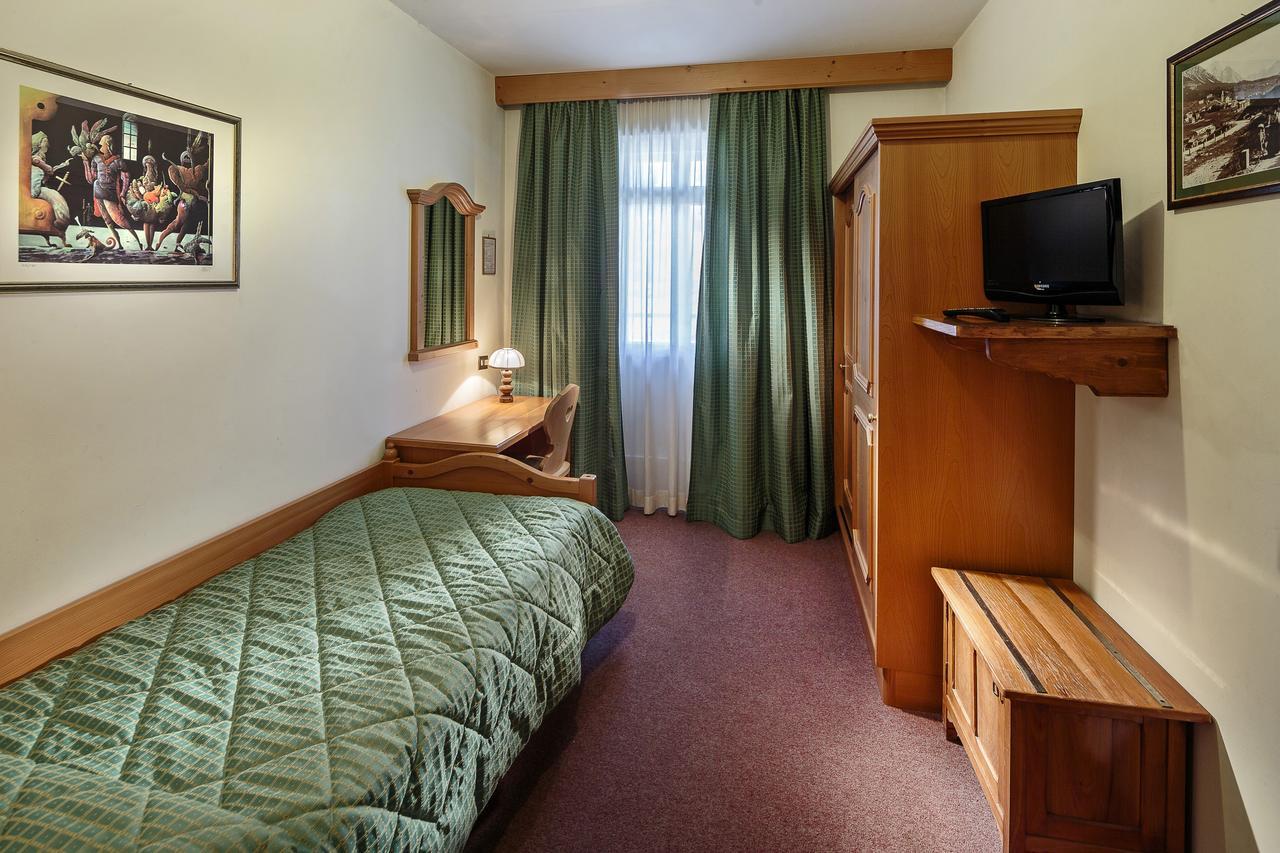 Dependance Hotel Corona Cortina dʼAmpezzo Exteriér fotografie