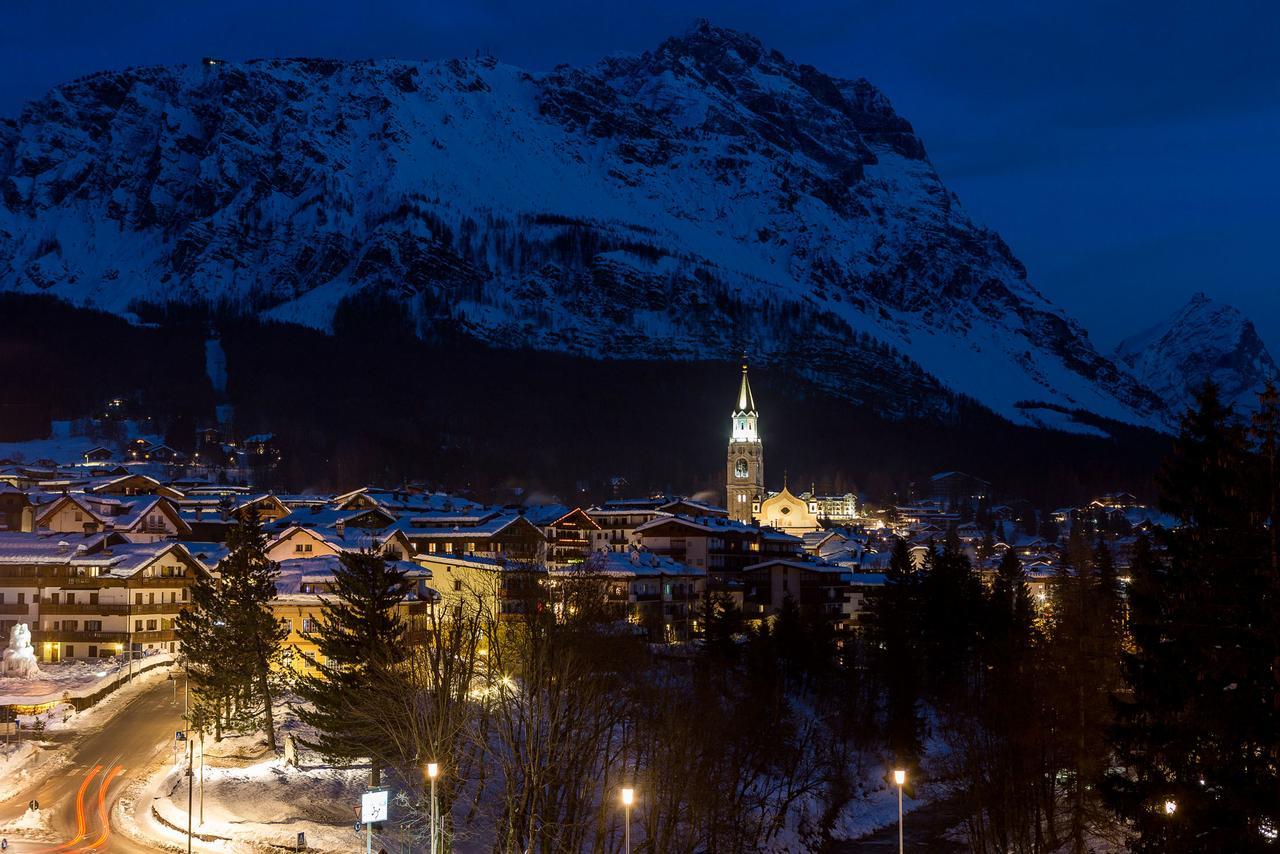 Dependance Hotel Corona Cortina dʼAmpezzo Exteriér fotografie