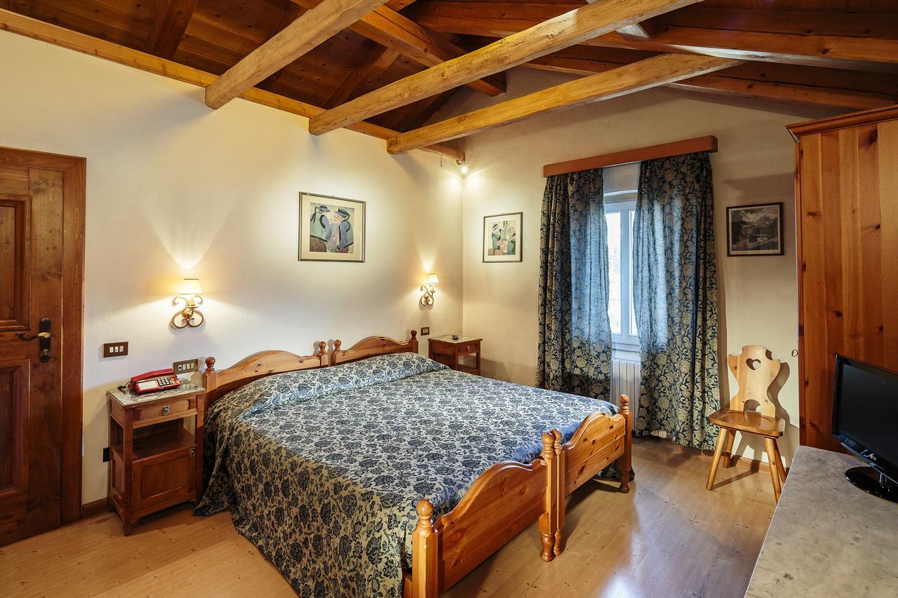 Dependance Hotel Corona Cortina dʼAmpezzo Exteriér fotografie