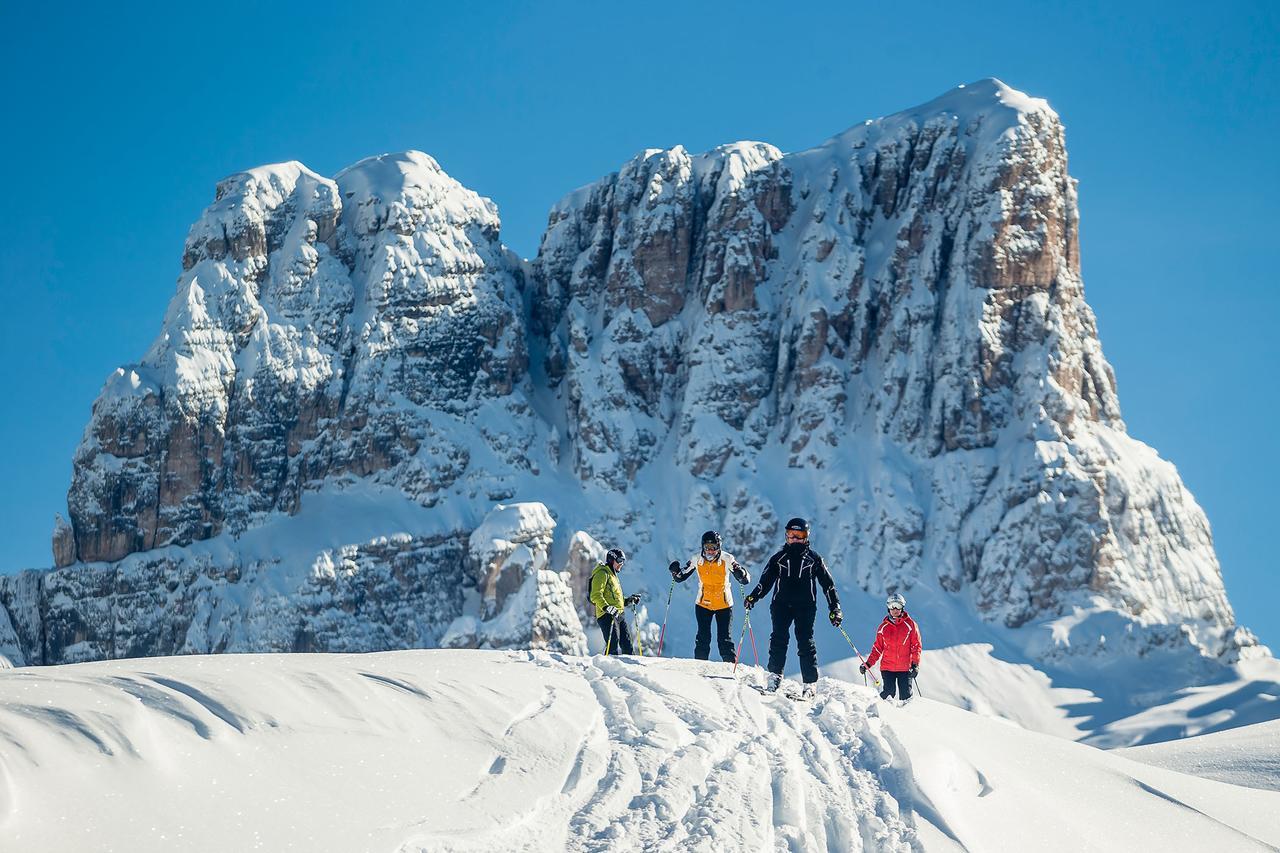 Dependance Hotel Corona Cortina dʼAmpezzo Exteriér fotografie
